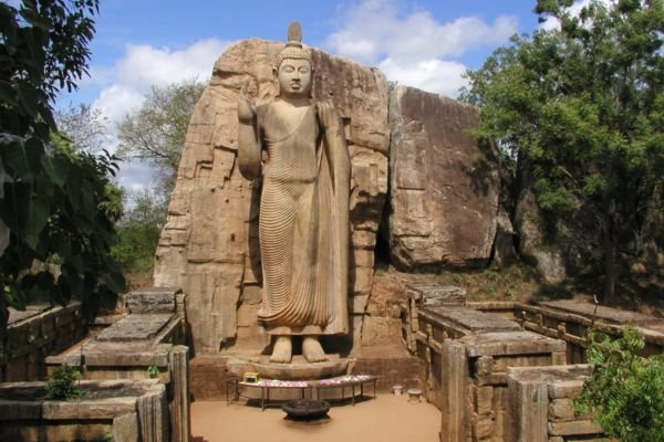Views Lanka Tours