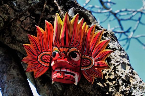 <span>1.30 AM </span>Ambalangoda Mask Museum