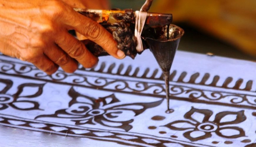 The Vibrant World of Sri Lankan Batik Industry